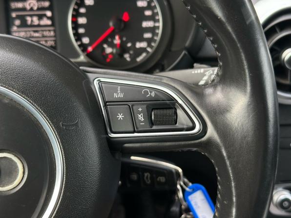 Audi A1 I (8X) с пробегом 2012 года, цена 819 000 рублей, 169536 км, хэтчбек, Автокод Объявления