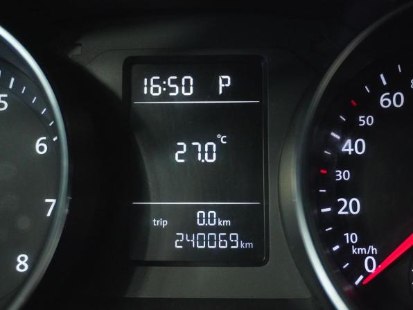 Volkswagen Jetta VI Рестайлинг с пробегом 2015 года, цена 911 000 рублей, 240069 км, седан, Автокод Объявления
