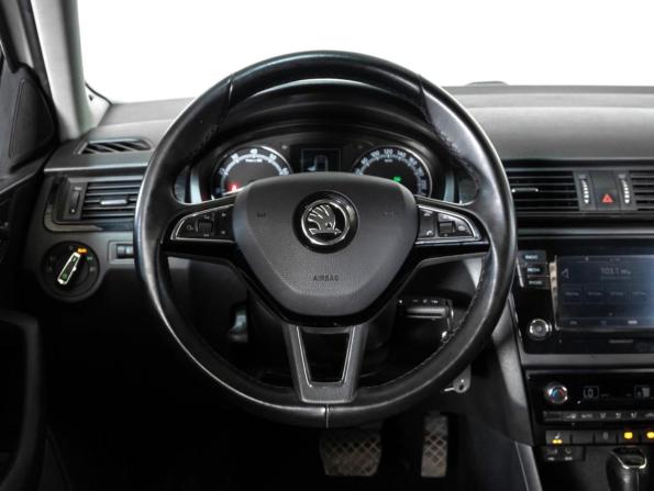 Skoda Rapid I с пробегом 2017 года, цена 1 290 000 рублей, 158936 км, лифтбек, Автокод Объявления
