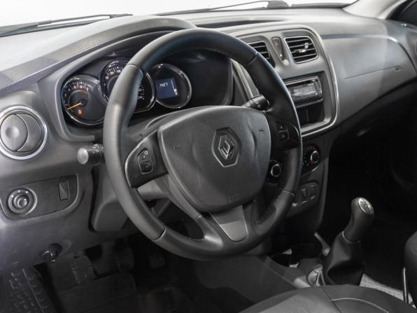 Renault Sandero II с пробегом 2015 года, цена 831 000 рублей, 129000 км, хэтчбек, Автокод Объявления