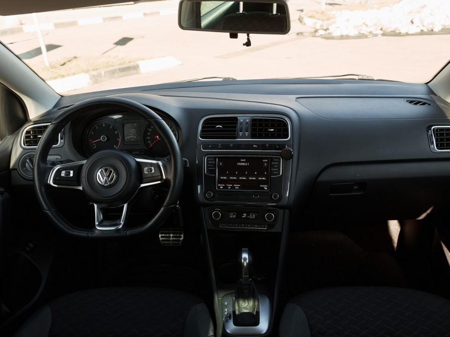Volkswagen Polo V Рестайлинг Казань  - изображение 7