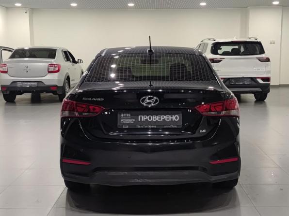 Hyundai Solaris II с пробегом 2018 года, цена 1 325 000 рублей, 175381 км, седан, Автокод Объявления