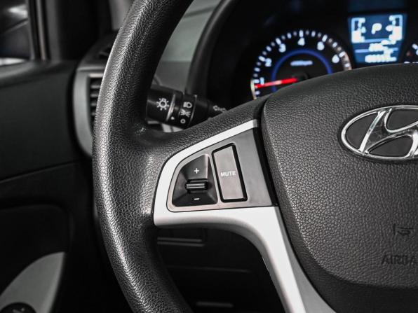 Hyundai Solaris I Рестайлинг с пробегом 2016 года, цена 898 000 рублей, 186559 км, седан, Автокод Объявления