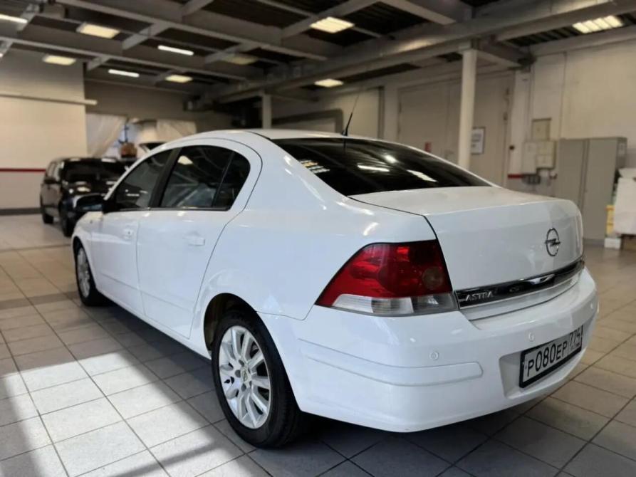 Opel Astra H Рестайлинг Челябинск  - изображение 4