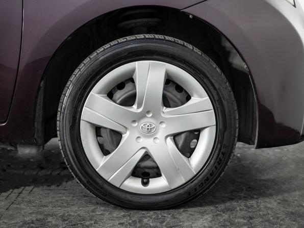 Toyota Ractis II с пробегом 2012 года, цена 875 000 рублей, 134049 км, хэтчбек, Автокод Объявления