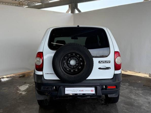 Chevrolet Niva I Рестайлинг с пробегом 2017 года, цена 457 940 рублей, 199300 км, внедорожник, Автокод Объявления