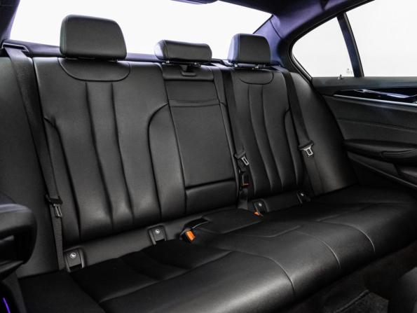 BMW 5 серии VII (G30/G31/G38) с пробегом 2018 года, цена 2 099 000 рублей, 257200 км, седан, Автокод Объявления