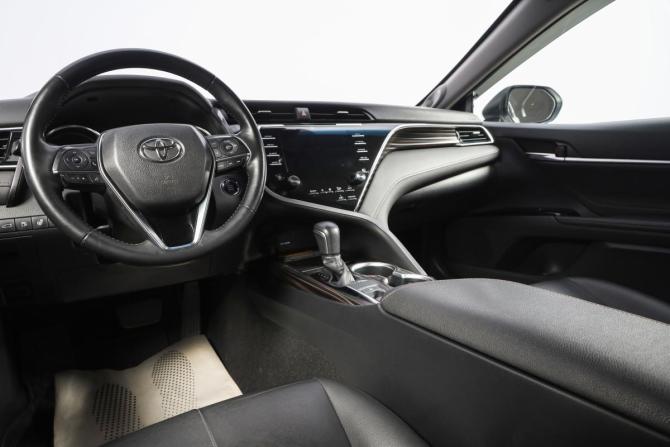 Toyota Camry VIII (XV70) с пробегом 2018 года, цена 3 049 000 рублей, 84000 км, седан, Автокод Объявления