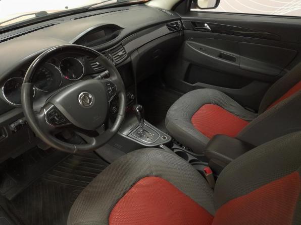 Dongfeng H30 Cross с пробегом 2015 года, цена 675 000 рублей, 120000 км, хэтчбек, Автокод Объявления