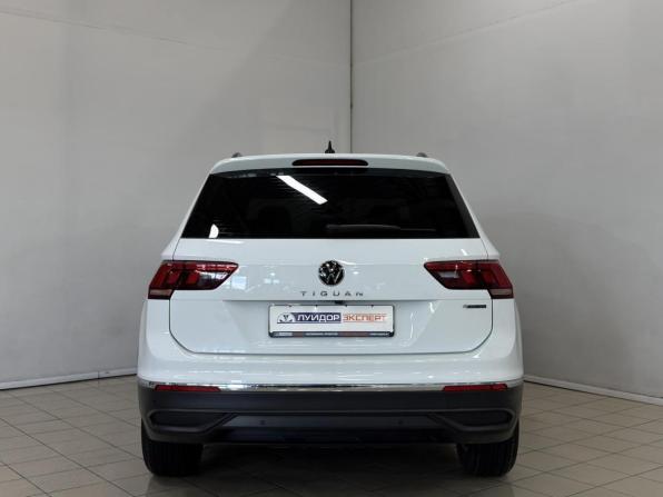 Volkswagen Tiguan II Рестайлинг с пробегом 2021 года, цена 3 399 000 рублей, 30800 км, внедорожник, Автокод Объявления