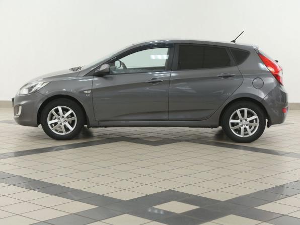 Hyundai Solaris I с пробегом 2012 года, цена 822 000 рублей, 138000 км, хэтчбек, Автокод Объявления