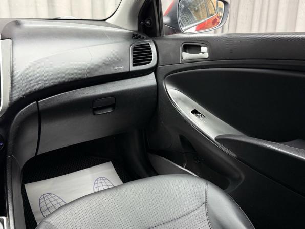 Hyundai Solaris I с пробегом 2011 года, цена 499 000 рублей, 274000 км, седан, Автокод Объявления