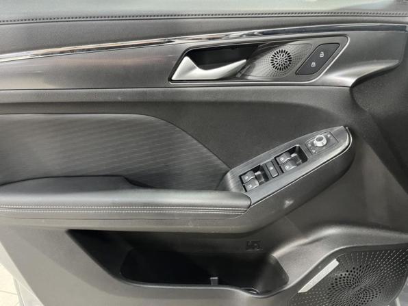 Haval Jolion I с пробегом 2023 года, цена 1 796 000 рублей, 26587 км, внедорожник, Автокод Объявления