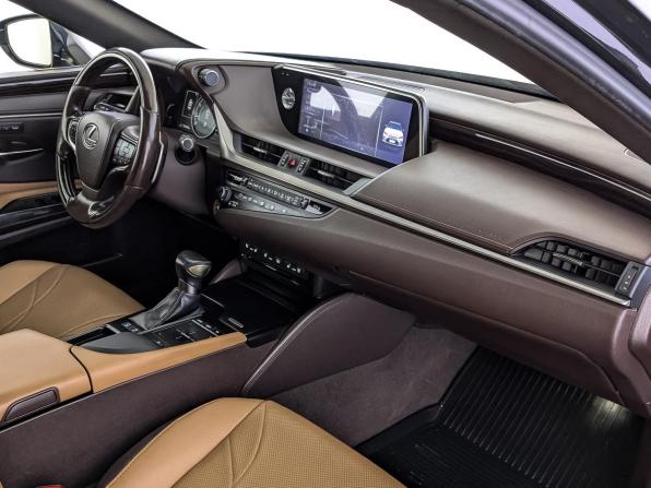 Lexus ES VII с пробегом 2020 года, цена 3 300 000 рублей, 156969 км, седан, Автокод Объявления