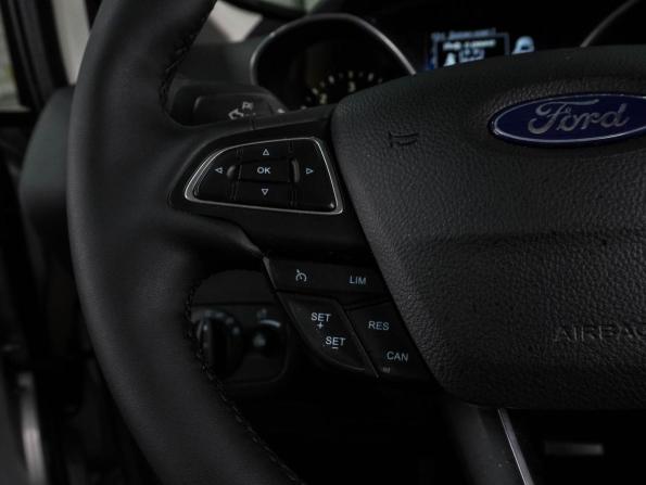Ford C-MAX II Рестайлинг с пробегом 2017 года, цена 1 639 000 рублей, 157432 км, компактвэн, Автокод Объявления