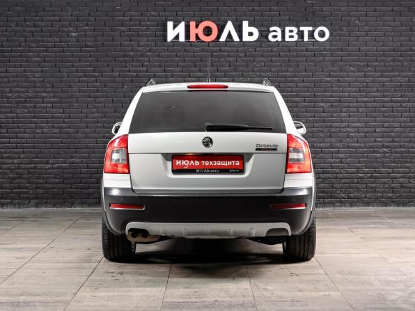 Skoda Octavia II (A5) Рестайлинг с пробегом 2013 года, цена 1 250 000 рублей, 223085 км, универсал, Автокод Объявления