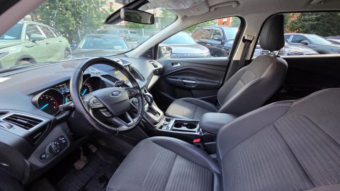 Ford Kuga II Рестайлинг с пробегом 2017 года, цена 1 699 000 рублей, 157000 км, внедорожник, Автокод Объявления