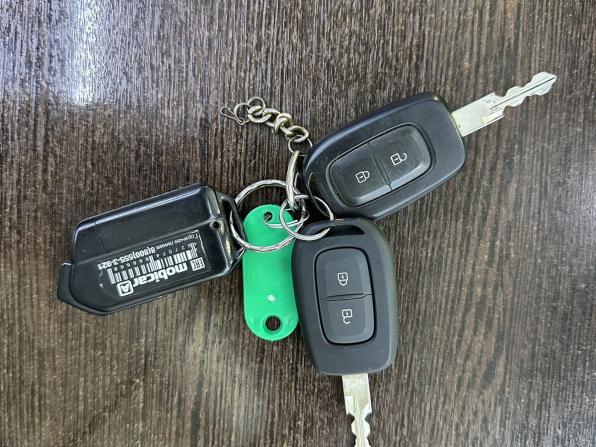 Renault Duster I Рестайлинг с пробегом 2021 года, цена 1 299 000 рублей, 163075 км, внедорожник, Автокод Объявления
