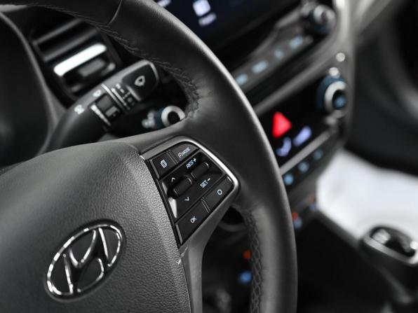 Hyundai Solaris II Рестайлинг с пробегом 2021 года, цена 859 000 рублей, 52000 км, седан, Автокод Объявления