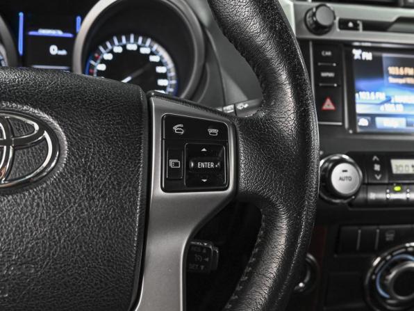 Toyota Land Cruiser Prado 150 Series Рестайлинг 1 с пробегом 2013 года, цена 3 640 000 рублей, 282400 км, внедорожник, Автокод Объявления
