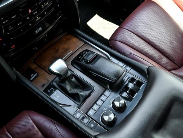 Lexus LX III Рестайлинг 2 с пробегом 2016 года, цена 7 459 000 рублей, 88035 км, внедорожник, Автокод Объявления