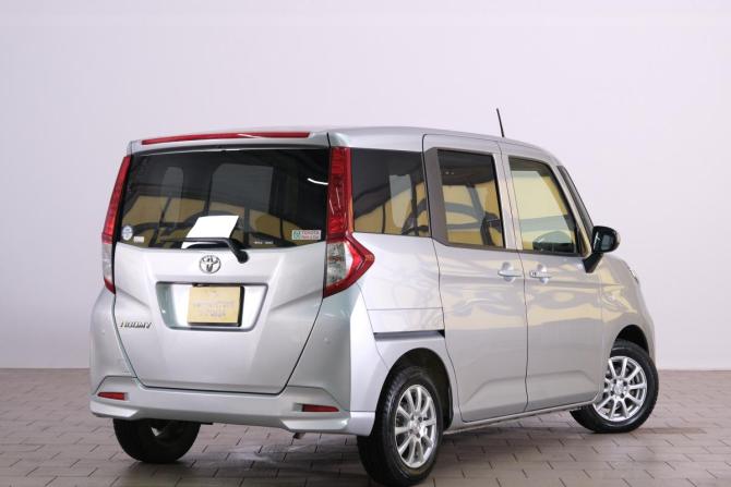 Toyota Roomy I Рестайлинг с пробегом 2021 года, цена 1 279 000 рублей, 83000 км, микровэн, Автокод Объявления