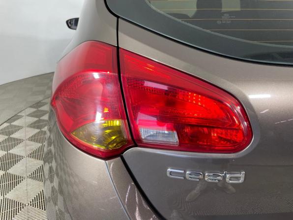 Kia Ceed II с пробегом 2013 года, цена 826 000 рублей, 198853 км, хэтчбек, Автокод Объявления