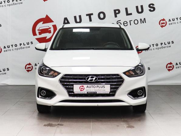 Hyundai Solaris II с пробегом 2017 года, цена 1 319 000 рублей, 100700 км, седан, Автокод Объявления