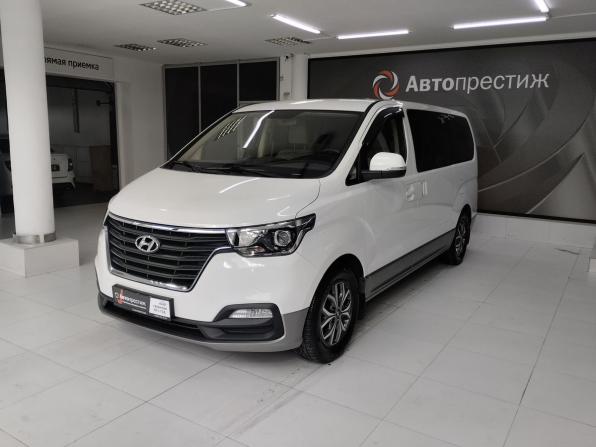 Hyundai H-1 II Рестайлинг 2 с пробегом 2019 года, цена 3 230 000 рублей, 68200 км, минивэн, Автокод Объявления