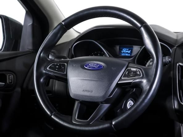 Ford Focus III Рестайлинг с пробегом 2017 года, цена 951 000 рублей, 122425 км, хэтчбек, Автокод Объявления