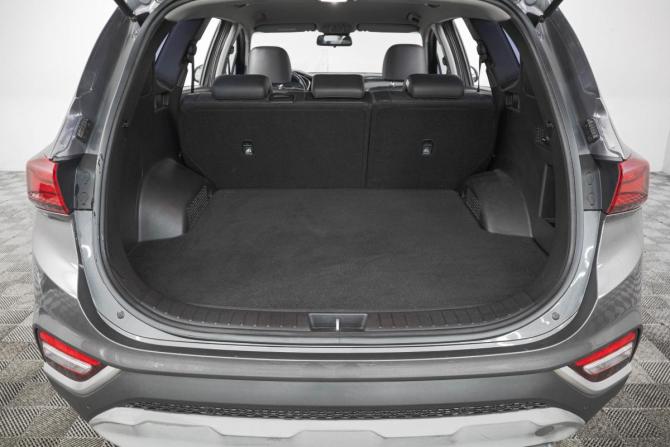 Hyundai Santa Fe IV с пробегом 2019 года, цена 2 999 000 рублей, 101174 км, внедорожник, Автокод Объявления