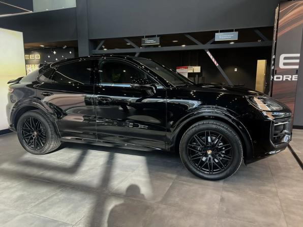 Porsche Cayenne III Рестайлинг с пробегом 2025 года, цена 16 666 000 рублей, 1500 км, внедорожник, Автокод Объявления