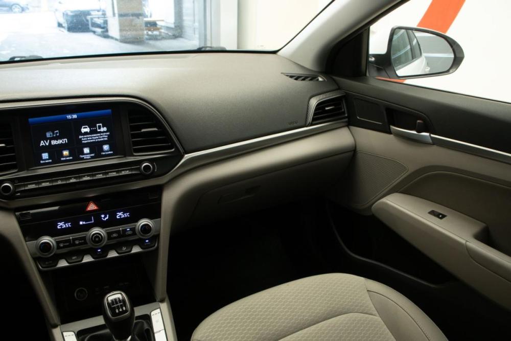 Hyundai Elantra VI (AD) Рестайлинг Москва  - изображение 25