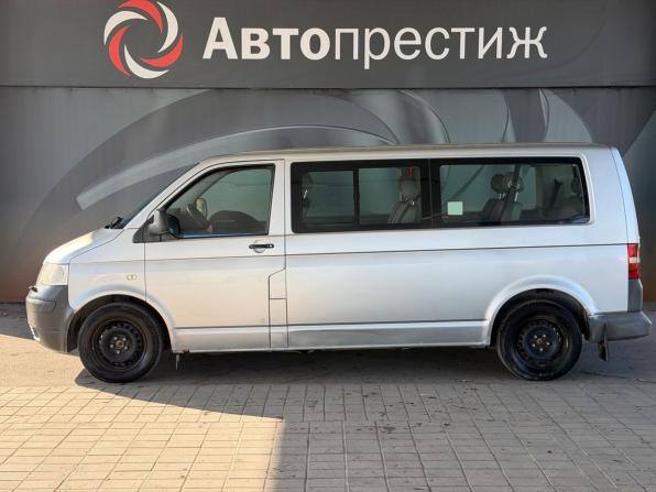 Volkswagen Caravelle T5 с пробегом 2009 года, цена 1 120 000 рублей, 346300 км, минивэн, Автокод Объявления