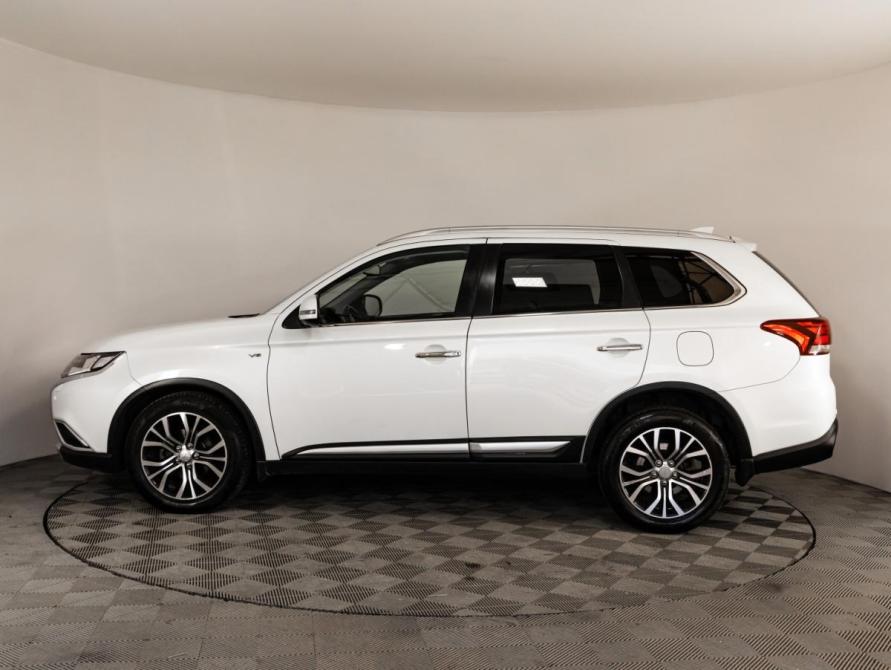 Mitsubishi Outlander III Рестайлинг 2 Санкт-Петербург  - изображение 8