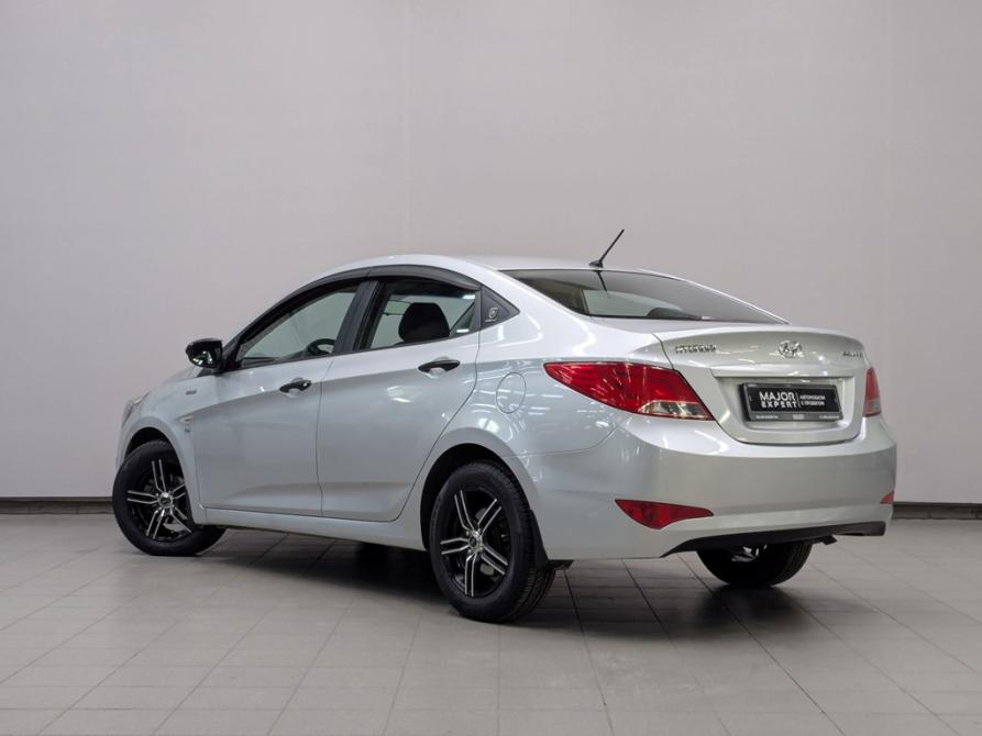 Hyundai Solaris I Рестайлинг Москва  - изображение 4