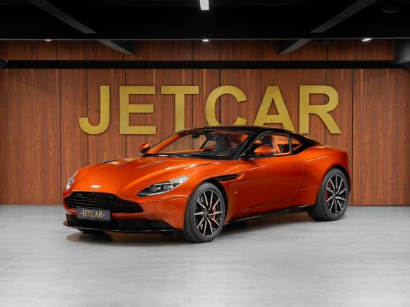 Aston Martin DB11 I с пробегом 2017 года, цена 14 500 000 рублей, 9406 км, купе, Автокод Объявления