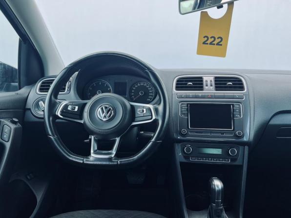 Volkswagen Polo V Рестайлинг с пробегом 2019 года, цена 1 280 000 рублей, 120000 км, седан, Автокод Объявления