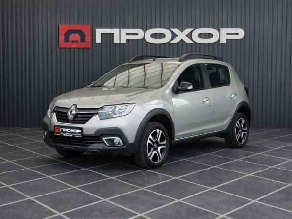 Renault Sandero II Рестайлинг с пробегом 2018 года, цена 1 367 000 рублей, 39772 км, хэтчбек, Автокод Объявления