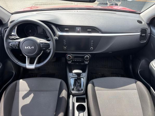 Kia Rio IV Рестайлинг с пробегом 2022 года, цена 1 940 000 рублей, 35105 км, хэтчбек, Автокод Объявления