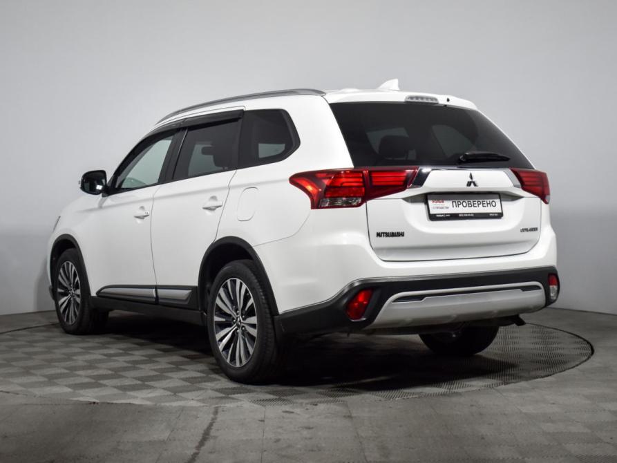 Mitsubishi Outlander III Рестайлинг 3 Санкт-Петербург  - изображение 8