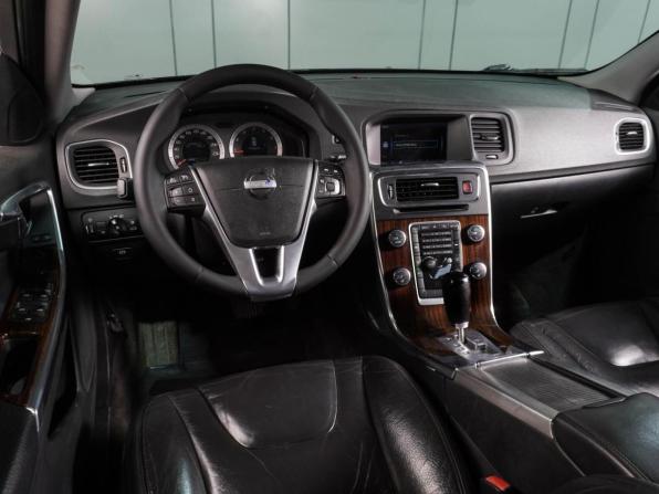 Volvo S60 II с пробегом 2010 года, цена 949 000 рублей, 242613 км, седан, Автокод Объявления