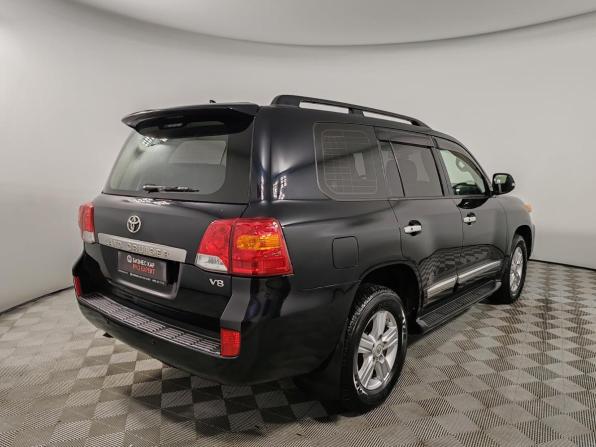 Toyota Land Cruiser 200 Series Рестайлинг 1 с пробегом 2015 года, цена 4 520 000 рублей, 185277 км, внедорожник, Автокод Объявления