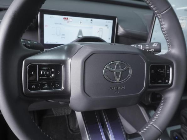 Toyota RAV4 VI (XA60) с пробегом 2026 года, цена 4 689 000 рублей, 40 км, внедорожник, Автокод Объявления