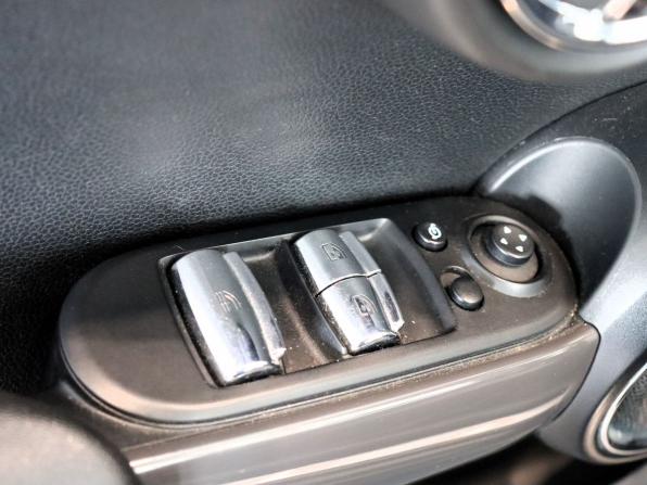 Mini Cabrio III Рестайлинг с пробегом 2020 года, цена 2 350 000 рублей, 83332 км, кабриолет, Автокод Объявления