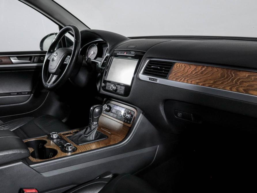 Volkswagen Touareg II Москва  - изображение 9