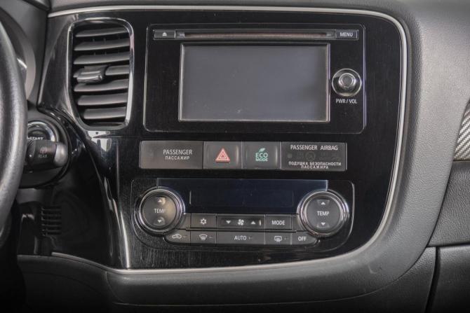 Mitsubishi Outlander III с пробегом 2013 года, цена 1 779 000 рублей, 182000 км, внедорожник, Автокод Объявления