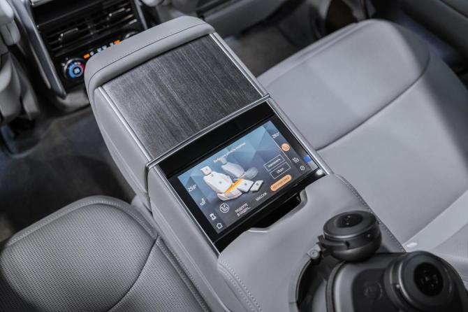 Новый Land Rover Range Rover V 2026 года, цена 35 500 000 рублей, внедорожник, Автокод Объявления