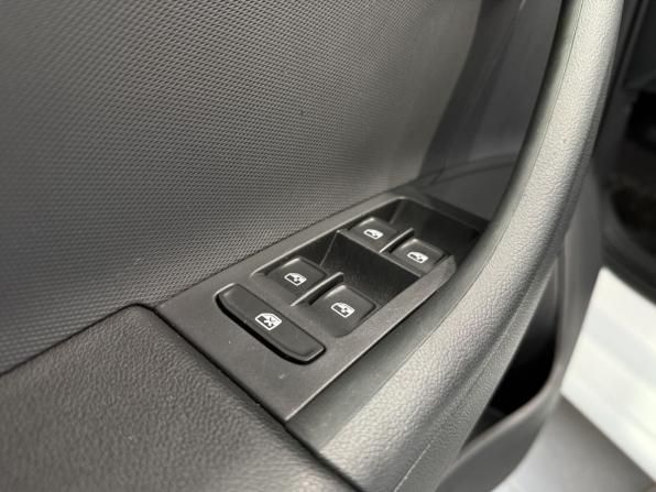 Volkswagen Polo VI с пробегом 2021 года, цена 1 490 000 рублей, 87987 км, лифтбек, Автокод Объявления