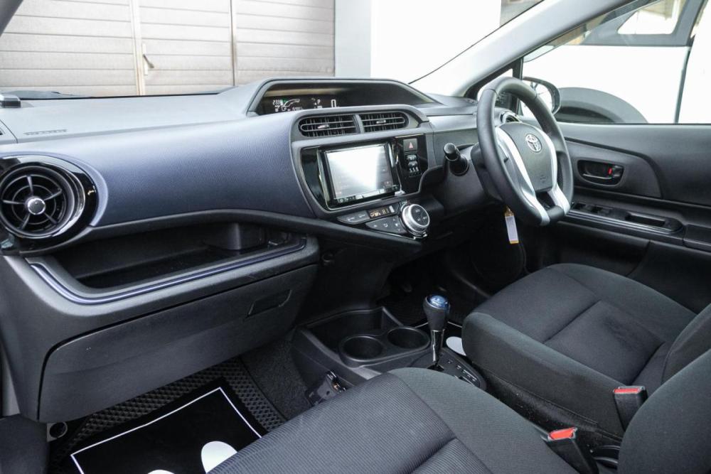 Toyota Aqua I Рестайлинг Иркутск  - изображение 18